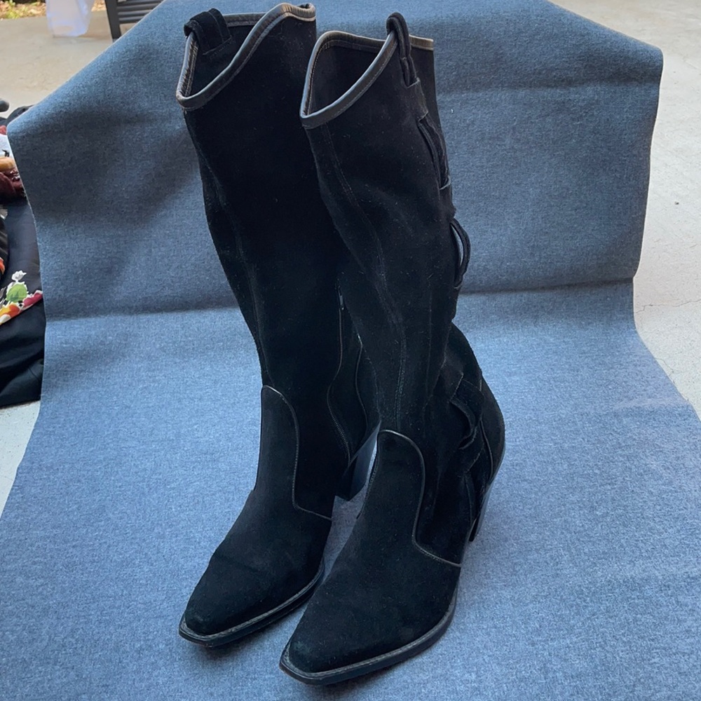 Via Spiga suede boots. Size 7